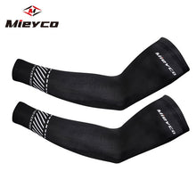 Load image into Gallery viewer, Breathable Sports Arm Sleeve Sun Protection basketball Sleeve Running Compression Sleeve Quick Dry Cycling Sleeves Arm Warmers
